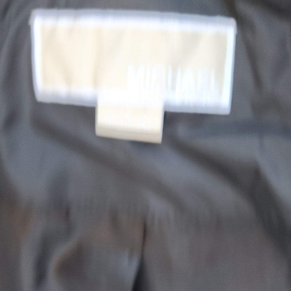 Michael Kors Large Black Puffer Coat with Gold Zippers - Picture 9 of 11